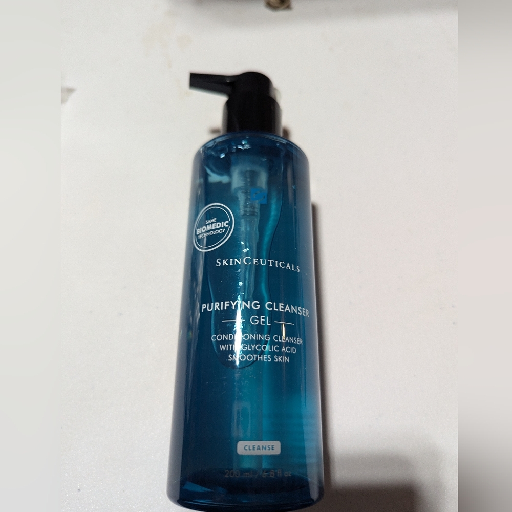 - Skinceuticals purifying gel cleanser 4 Units